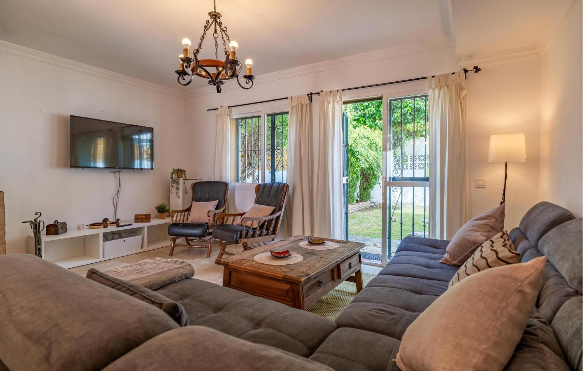 4 Bedroom Gorgeous In Сasa de vacaciones