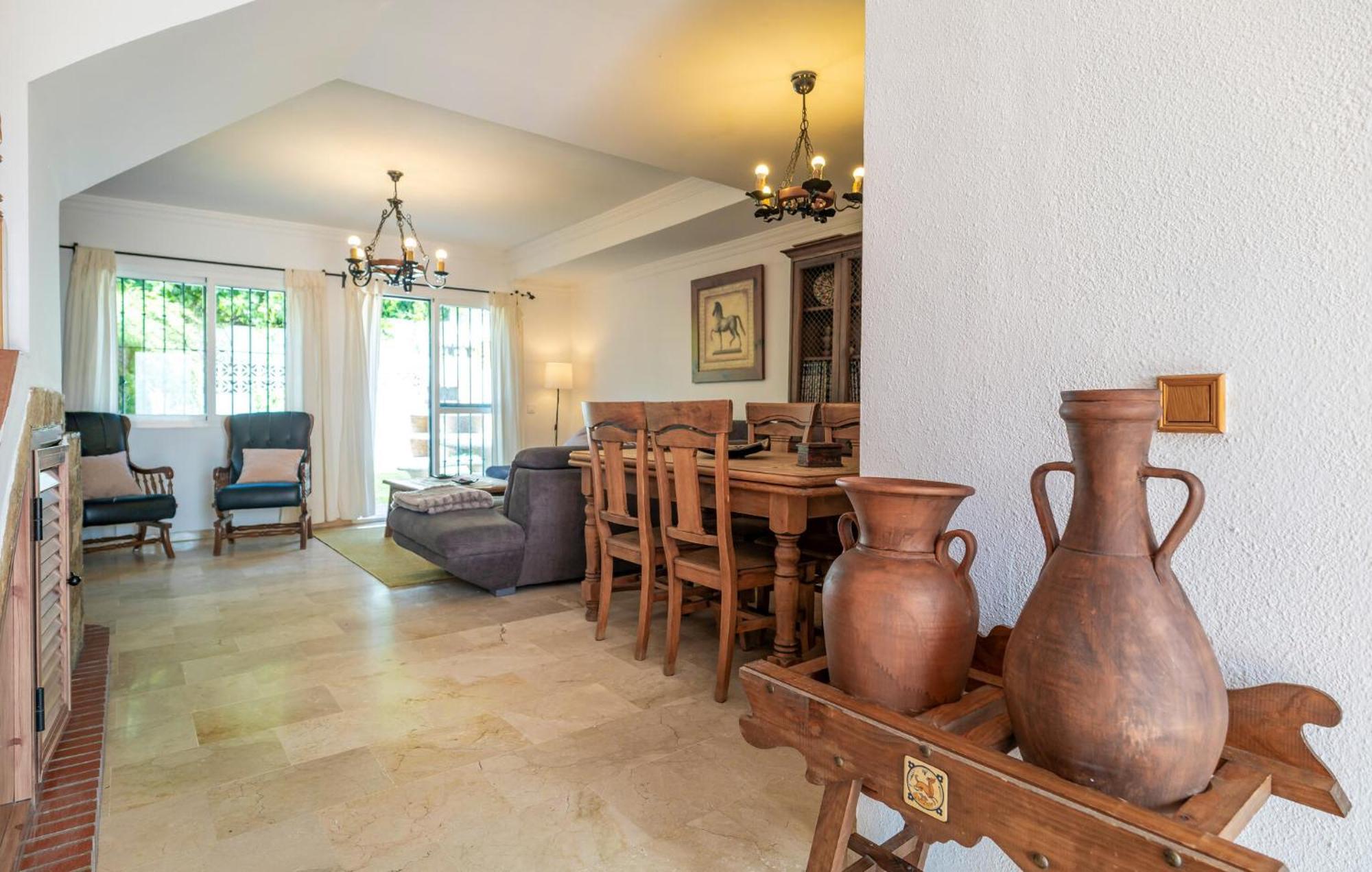 Сasa de vacaciones 4 Bedroom Gorgeous In *